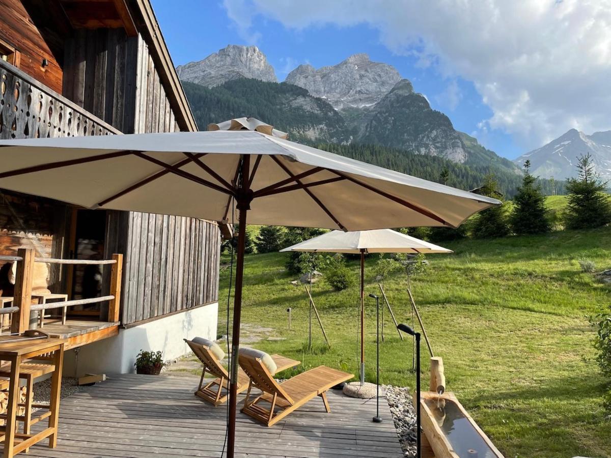 Alpen Charme - Chalet D'Hotes Et Spa Bed & Breakfast Gsteig Exterior photo